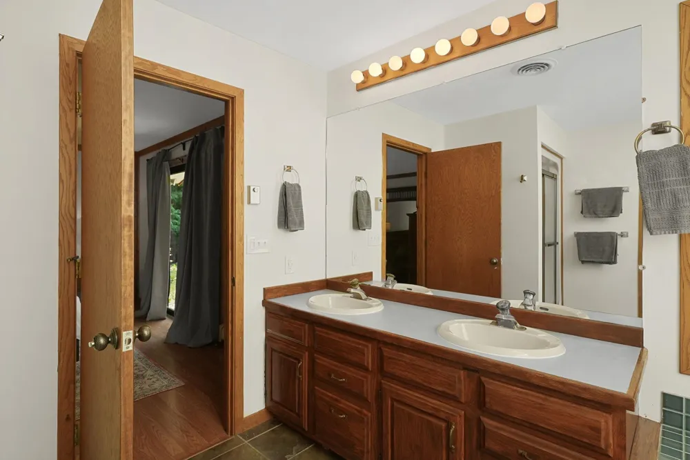 5354 Cedar Valley Road Long Lake Township, MI 49684