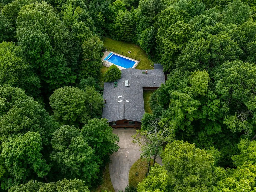 5354 Cedar Valley Road Long Lake Township, MI 49684