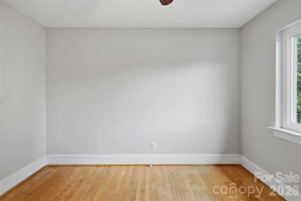 2262 9th Avenue Drive NE Hickory, NC 28601