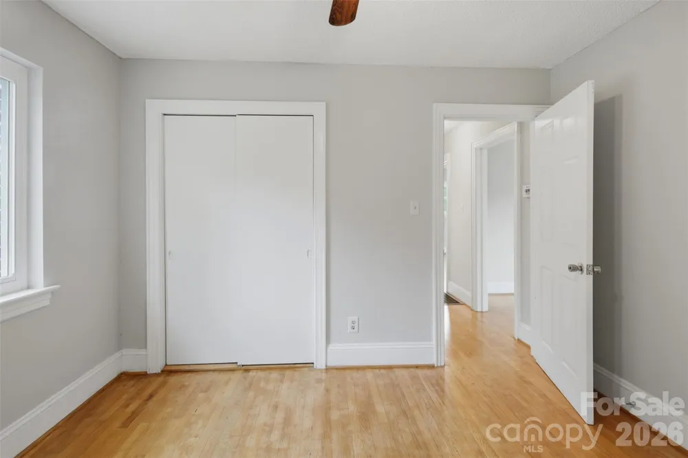 2262 9th Avenue Drive NE Hickory, NC 28601
