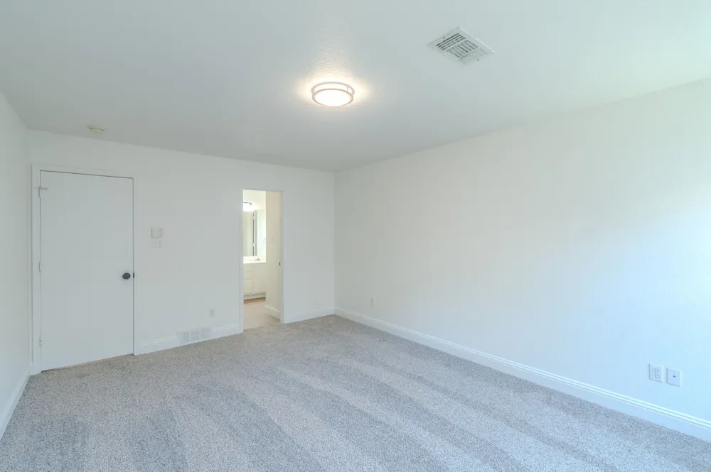 6004 Summerfield Arlington, TX 76018