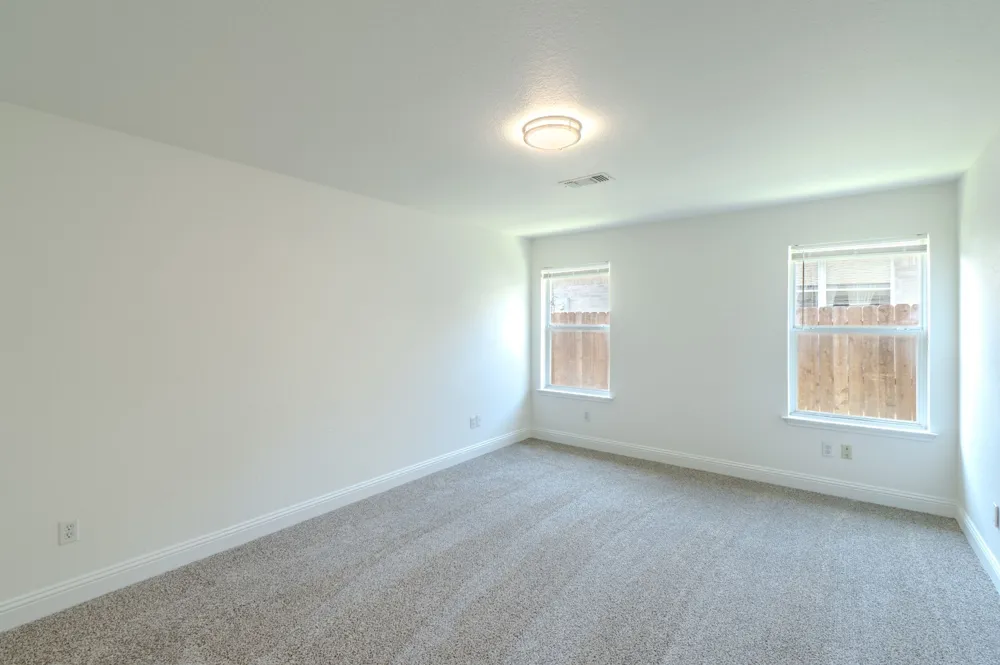 6004 Summerfield Arlington, TX 76018