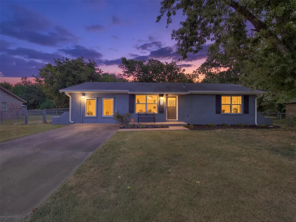 22 Linda Street Kiefer, OK 74041