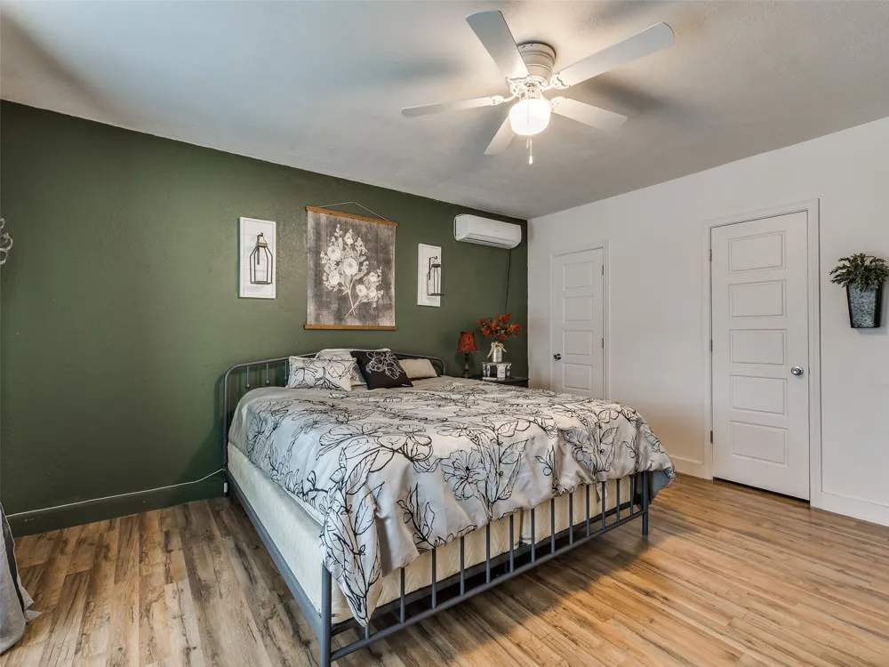 22 Linda Street Kiefer, OK 74041
