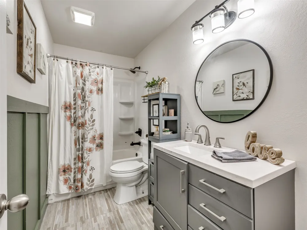 22 Linda Street Kiefer, OK 74041