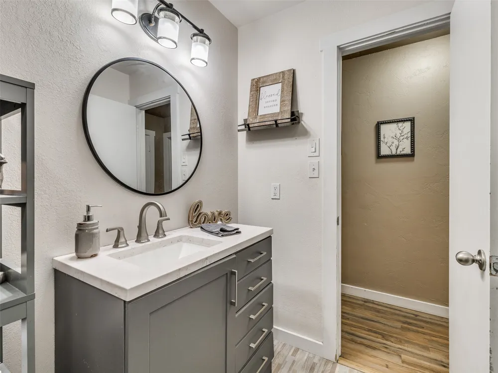 22 Linda Street Kiefer, OK 74041
