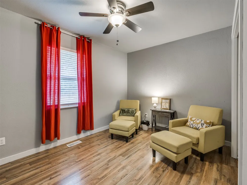 22 Linda Street Kiefer, OK 74041