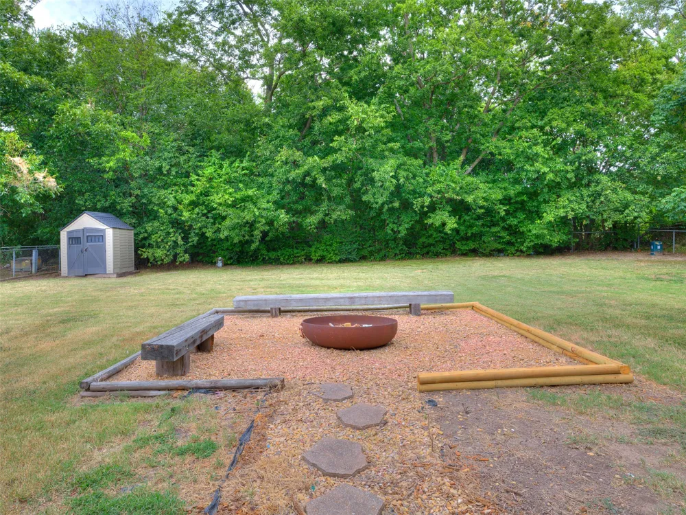 22 Linda Street Kiefer, OK 74041