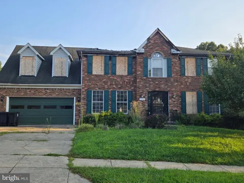 5521 TINKERS CREEK PLACE