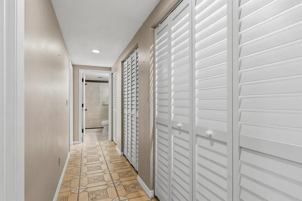 6165 S MIRROR LAKE DRIVE #106 Sebastian, FL 32958