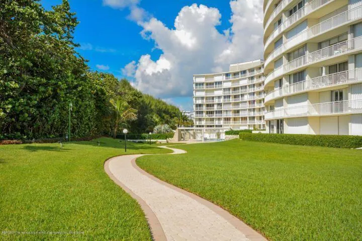 2780 S OCEAN BOULEVARD #509 Palm Beach, FL 33480