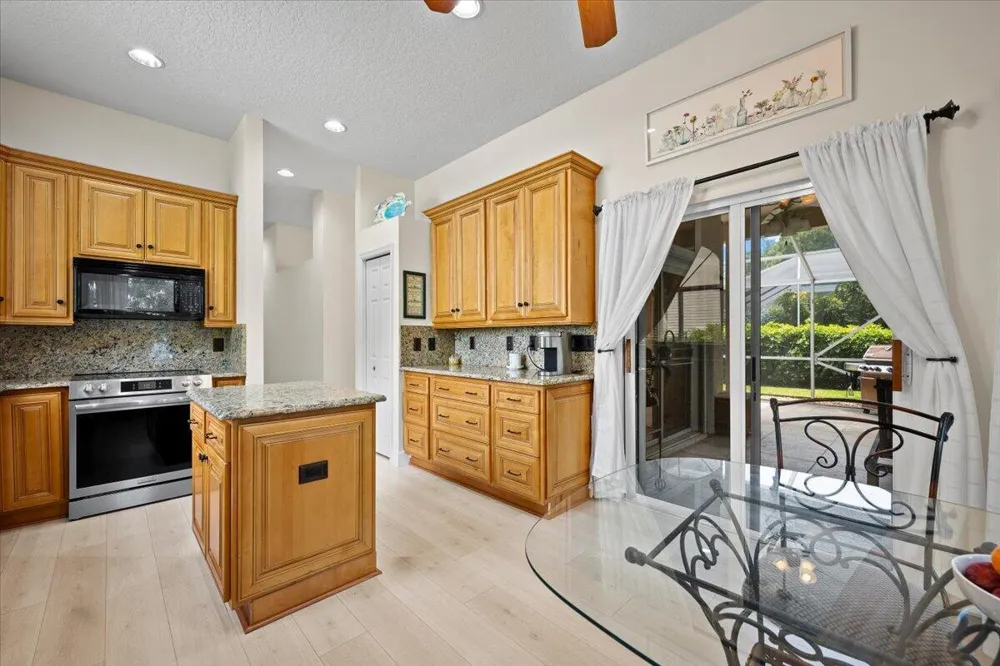 21 Grand Bay Circle Juno Beach, FL 33408