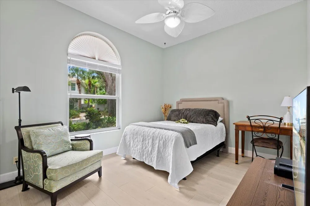21 Grand Bay Circle Juno Beach, FL 33408