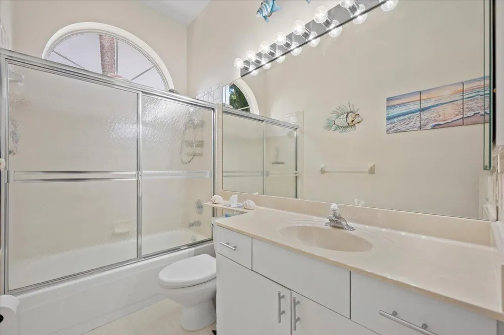 21 Grand Bay Circle Juno Beach, FL 33408