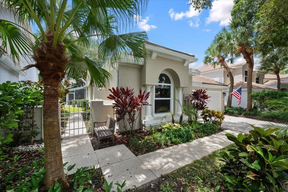 21 Grand Bay Circle Juno Beach, FL 33408