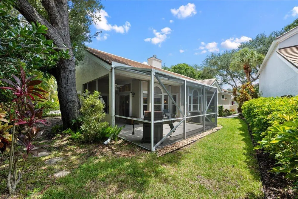 21 Grand Bay Circle Juno Beach, FL 33408