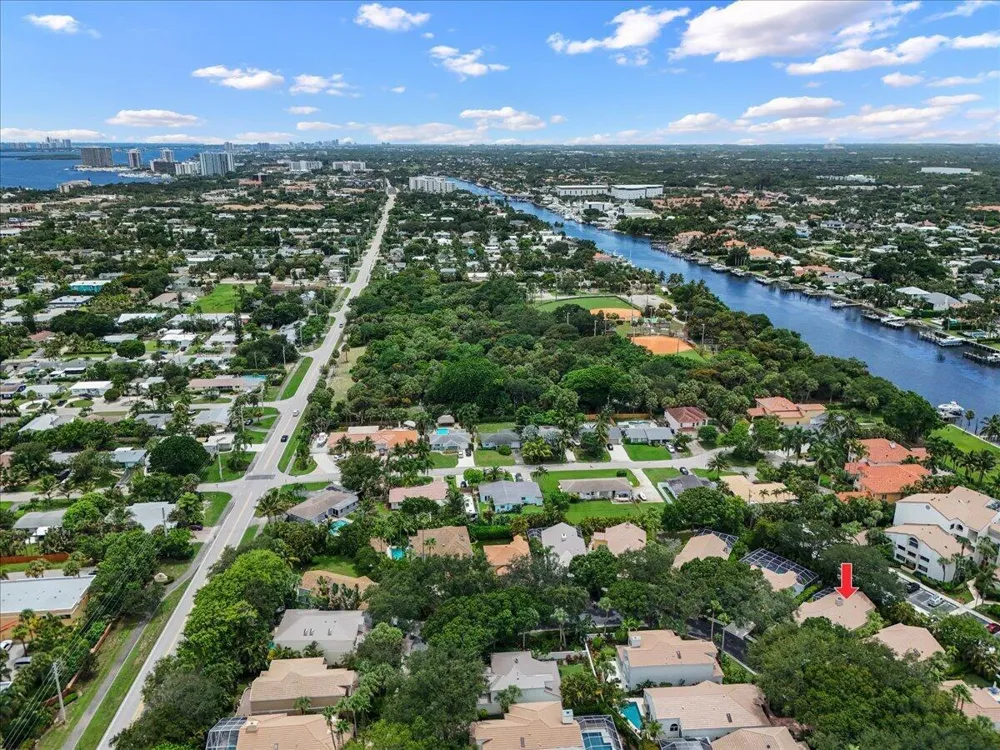 21 Grand Bay Circle Juno Beach, FL 33408