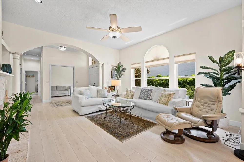 21 Grand Bay Circle Juno Beach, FL 33408