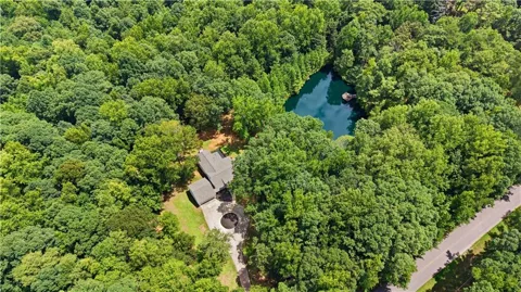 3736 Airline Road