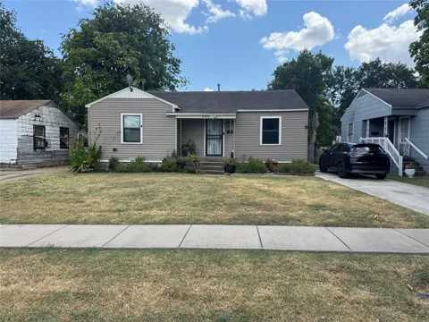 2454 Lea Crest Drive