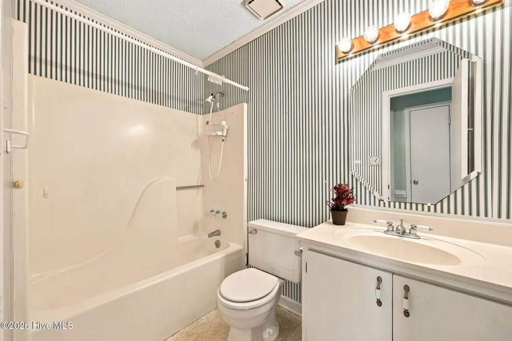 3605 Plantation Road Morehead City, NC 28557
