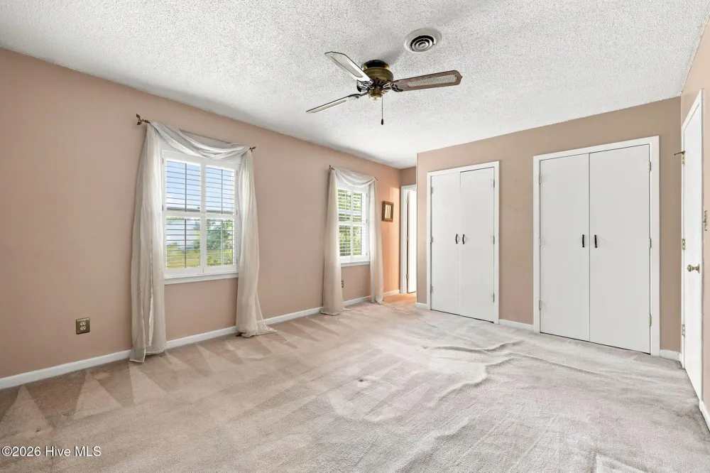 3605 Plantation Road Morehead City, NC 28557