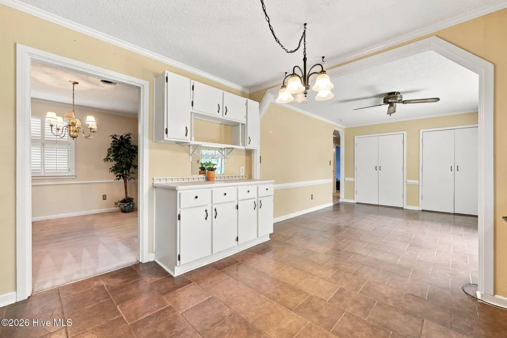 3605 Plantation Road Morehead City, NC 28557