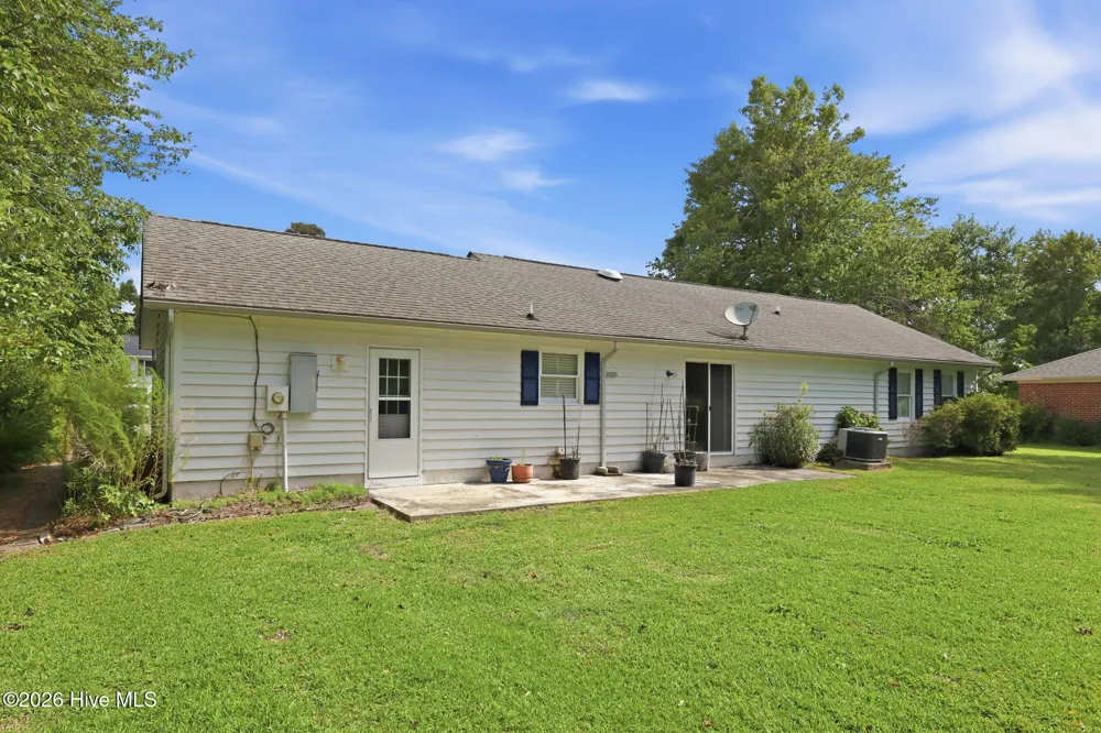 3605 Plantation Road Morehead City, NC 28557