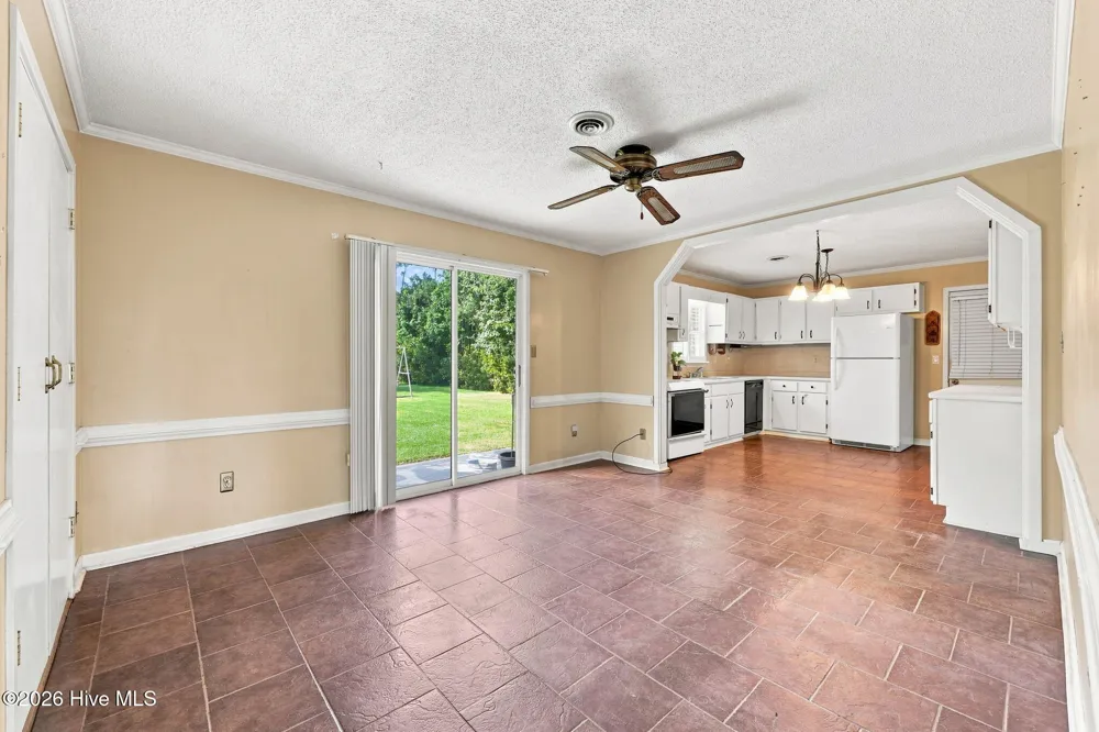 3605 Plantation Road Morehead City, NC 28557