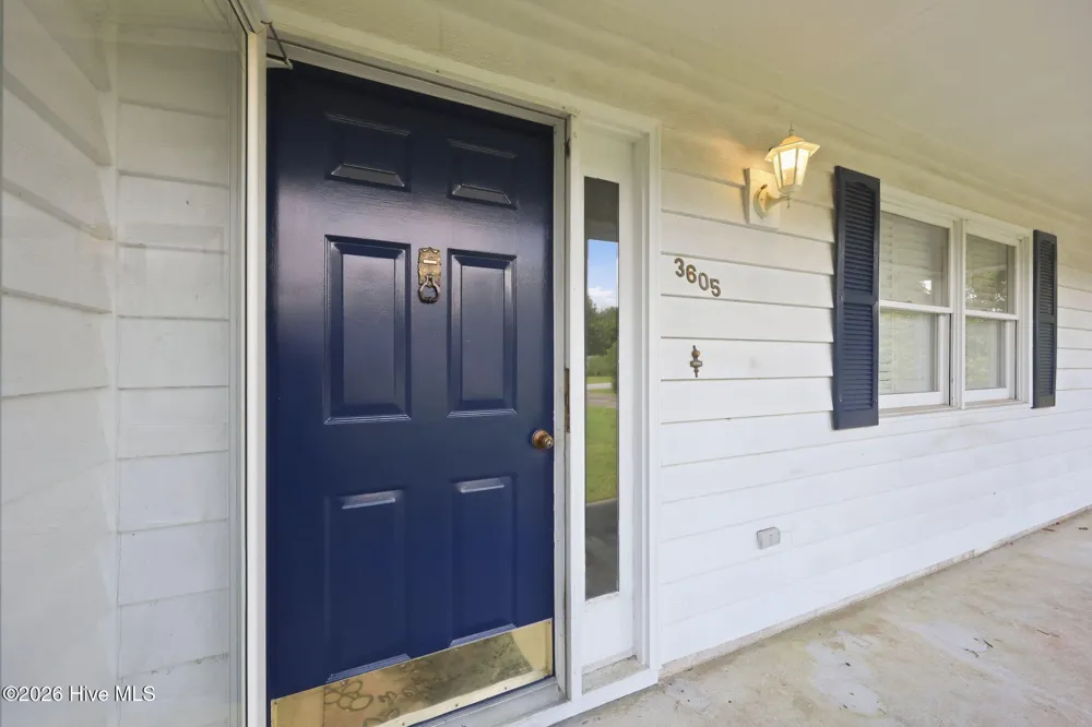 3605 Plantation Road Morehead City, NC 28557