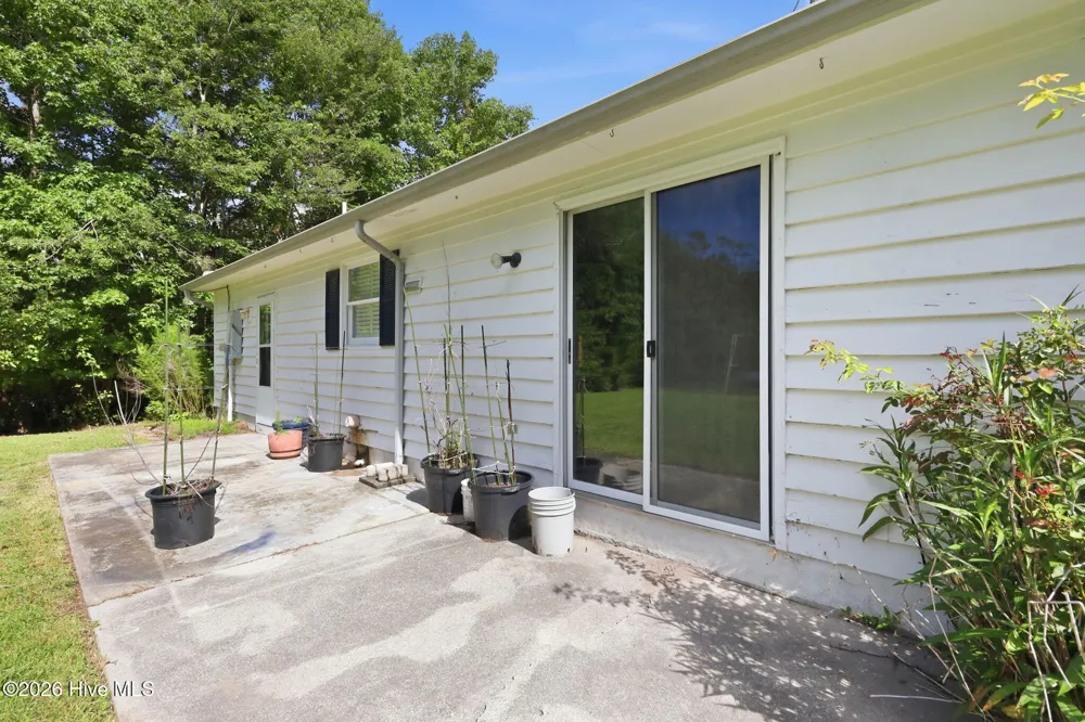 3605 Plantation Road Morehead City, NC 28557