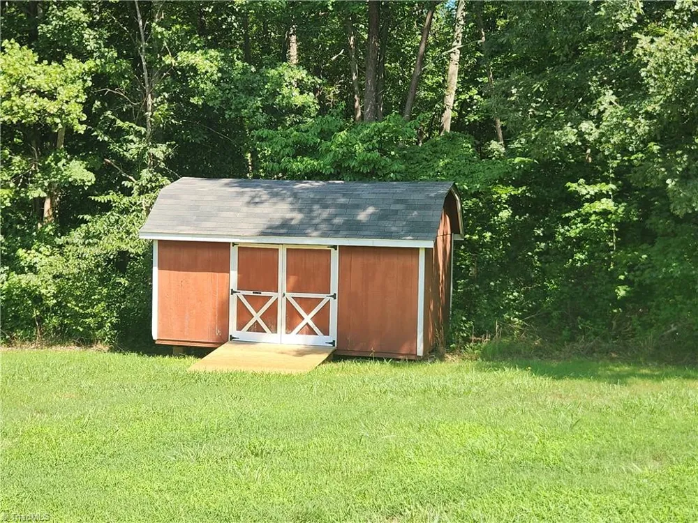 134 Lauten Loop Madison, NC 27025