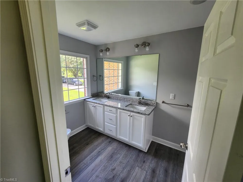 134 Lauten Loop Madison, NC 27025