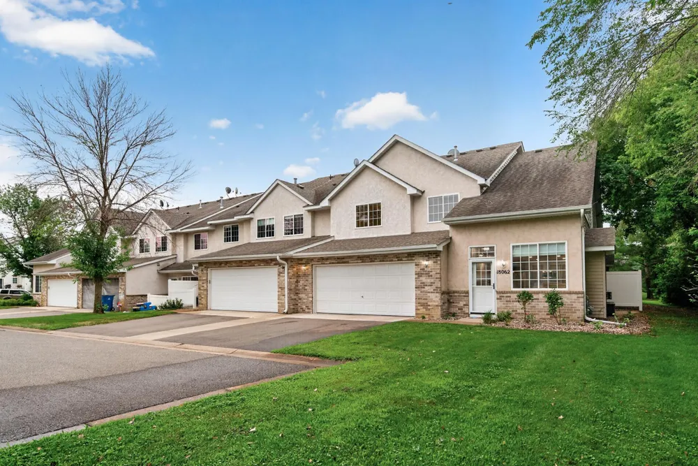 18062 Vance Circle NW Elk River, MN 55330