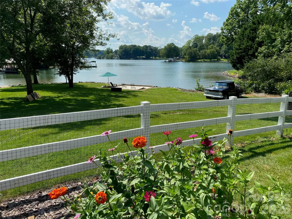 3825 Chevlot Hills Road Sherrills Ford, NC 28673