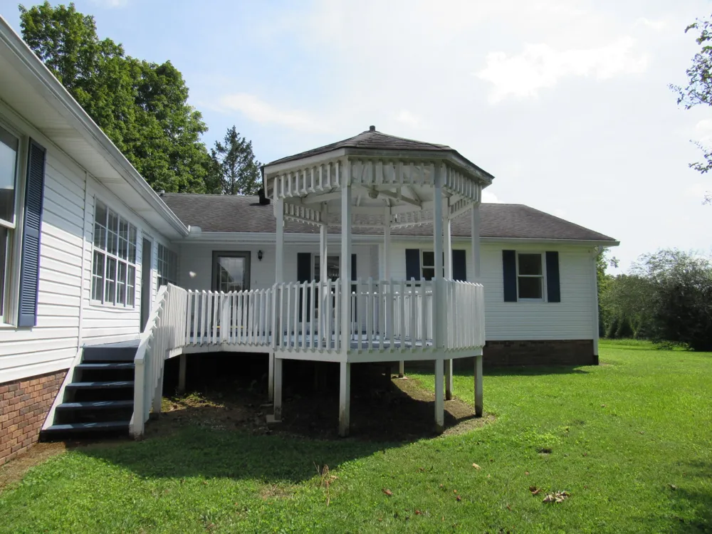 548 Cooper Dr McMinnville, TN 37110