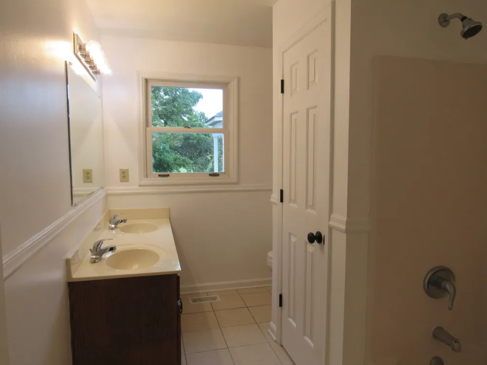 548 Cooper Dr McMinnville, TN 37110