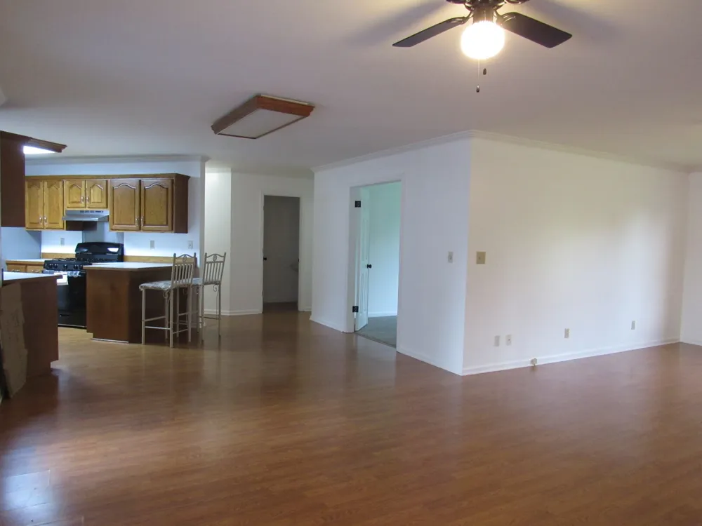 548 Cooper Dr McMinnville, TN 37110