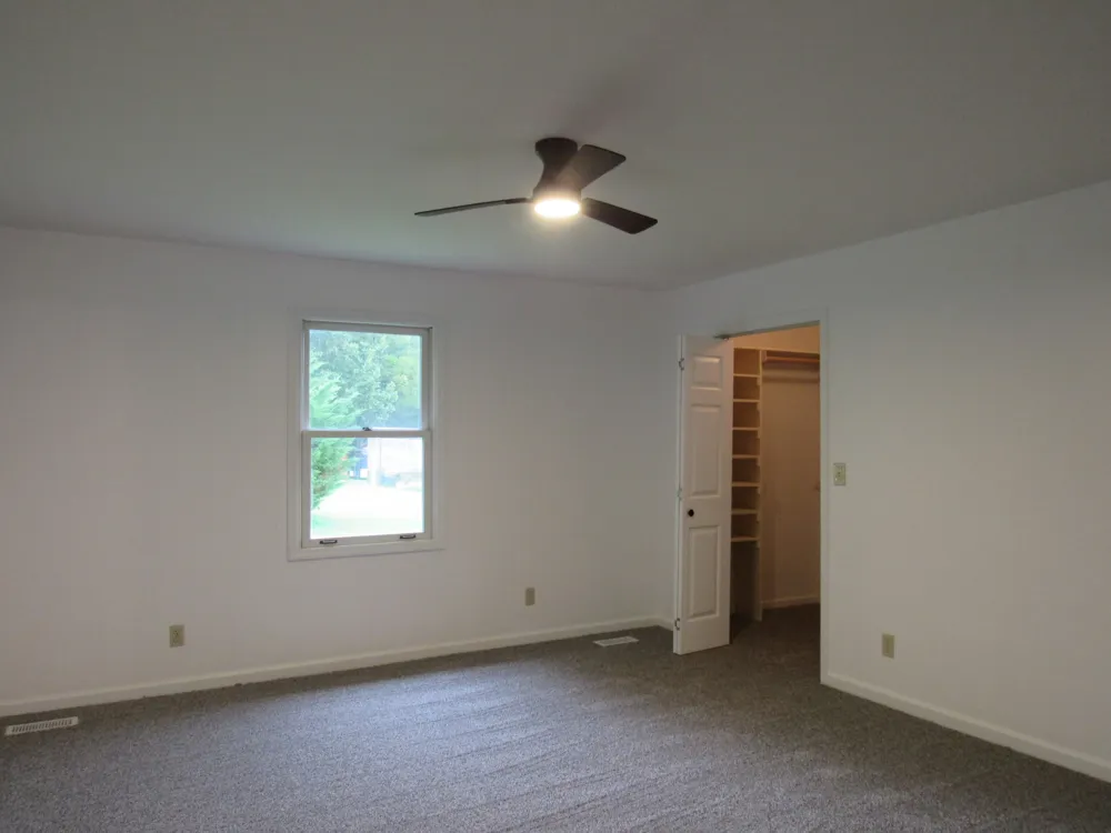 548 Cooper Dr McMinnville, TN 37110