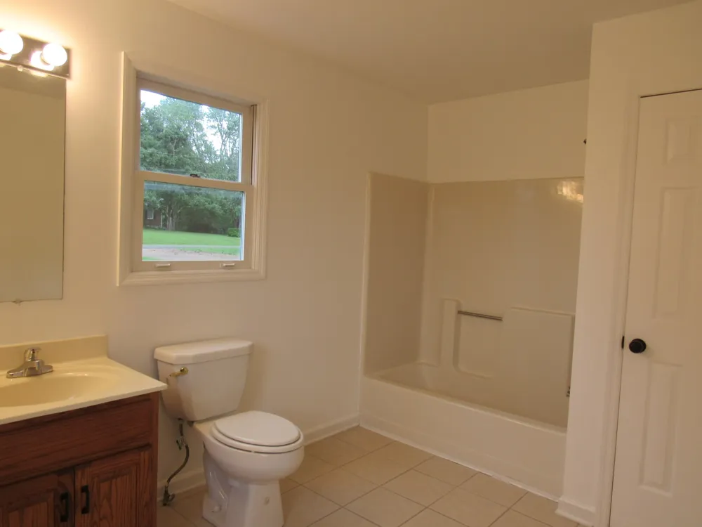 548 Cooper Dr McMinnville, TN 37110