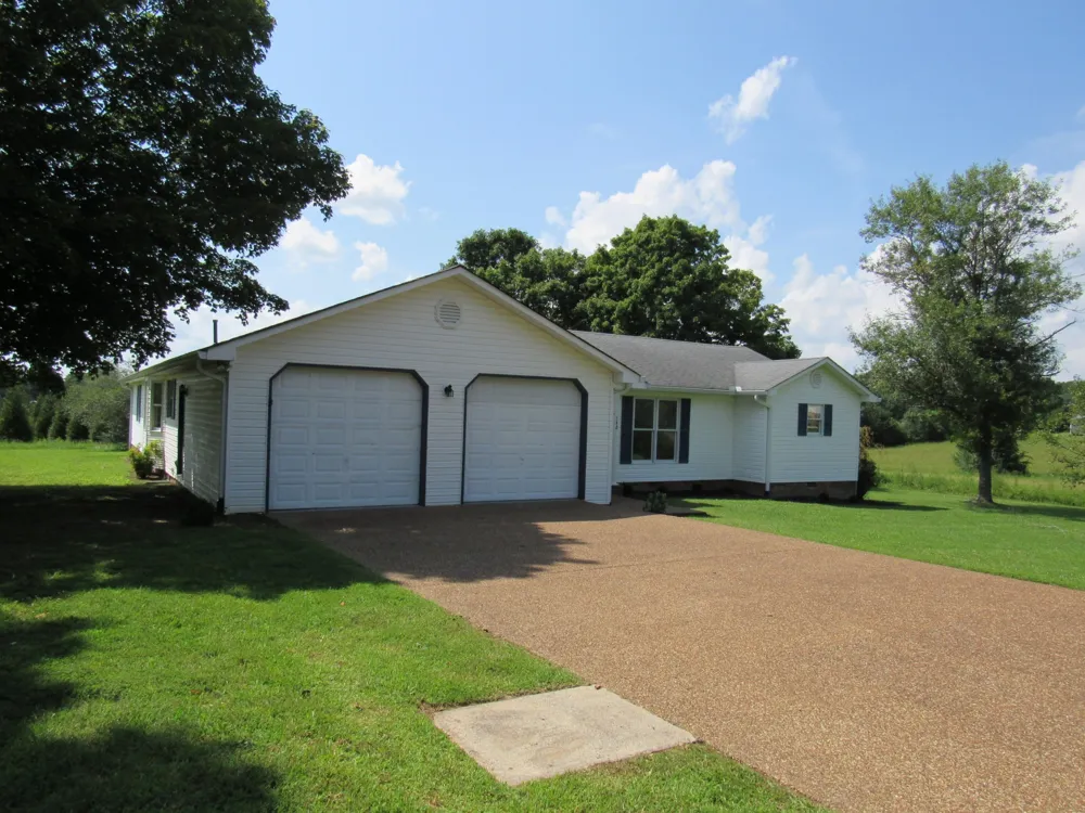 548 Cooper Dr McMinnville, TN 37110