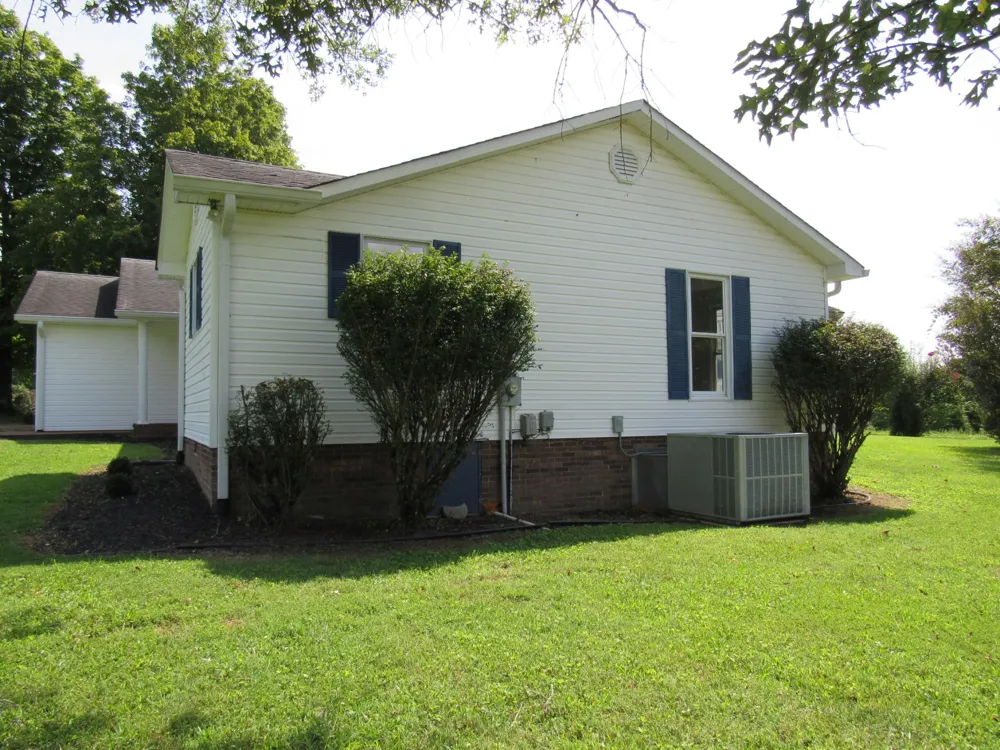 548 Cooper Dr McMinnville, TN 37110
