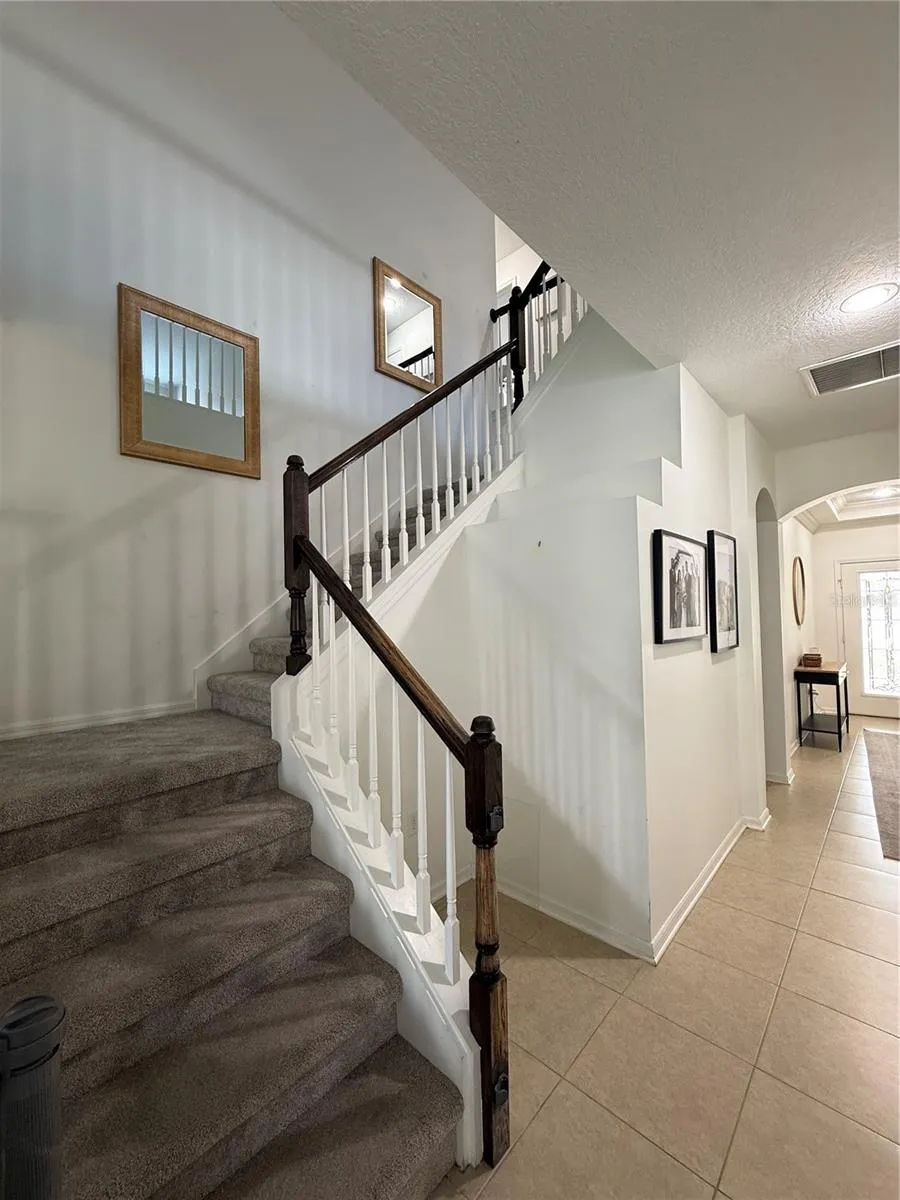 422 WESTCHESTER HILLS LANE Valrico, FL 33594
