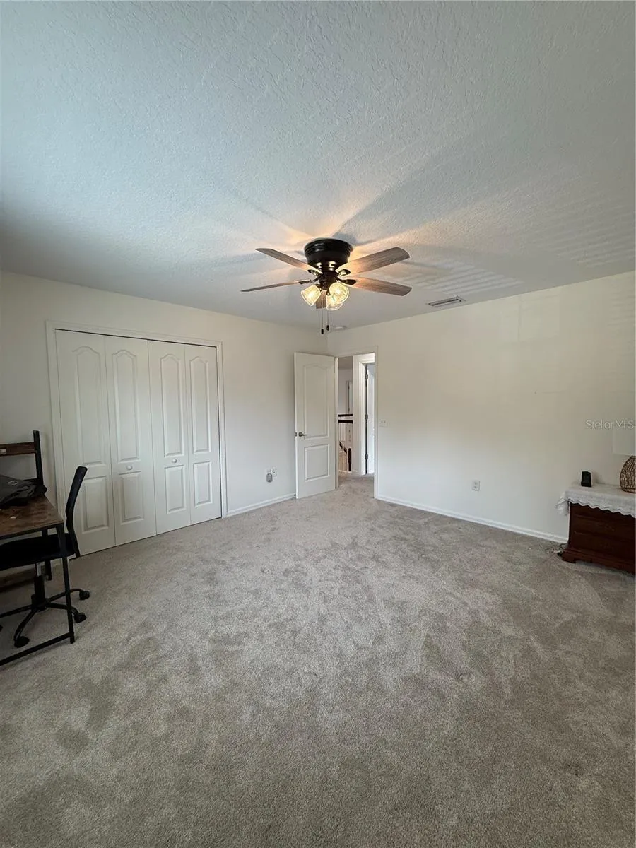 422 WESTCHESTER HILLS LANE Valrico, FL 33594