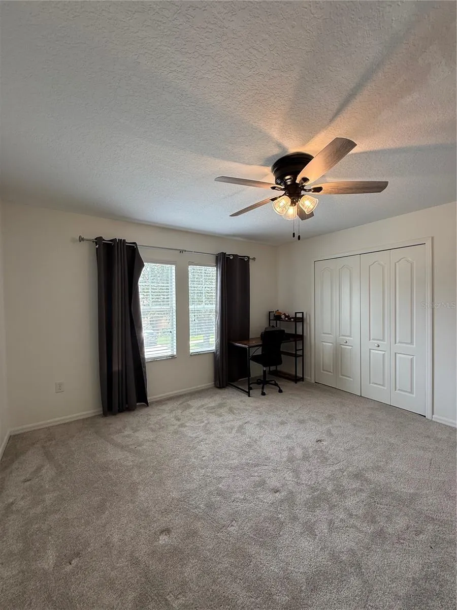 422 WESTCHESTER HILLS LANE Valrico, FL 33594