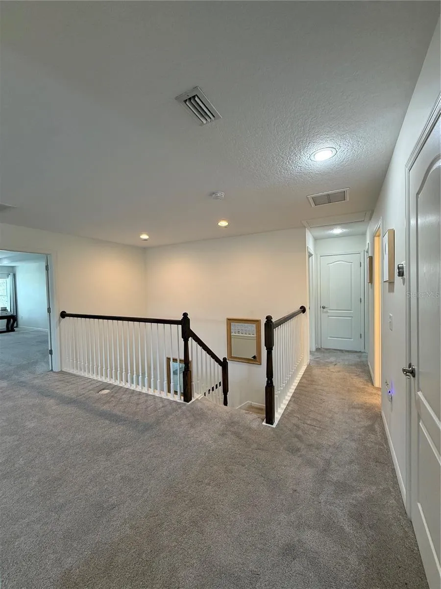 422 WESTCHESTER HILLS LANE Valrico, FL 33594