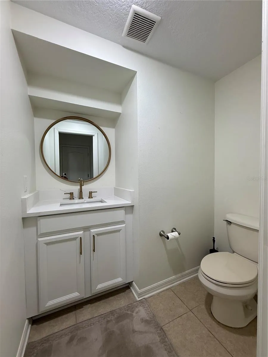 422 WESTCHESTER HILLS LANE Valrico, FL 33594