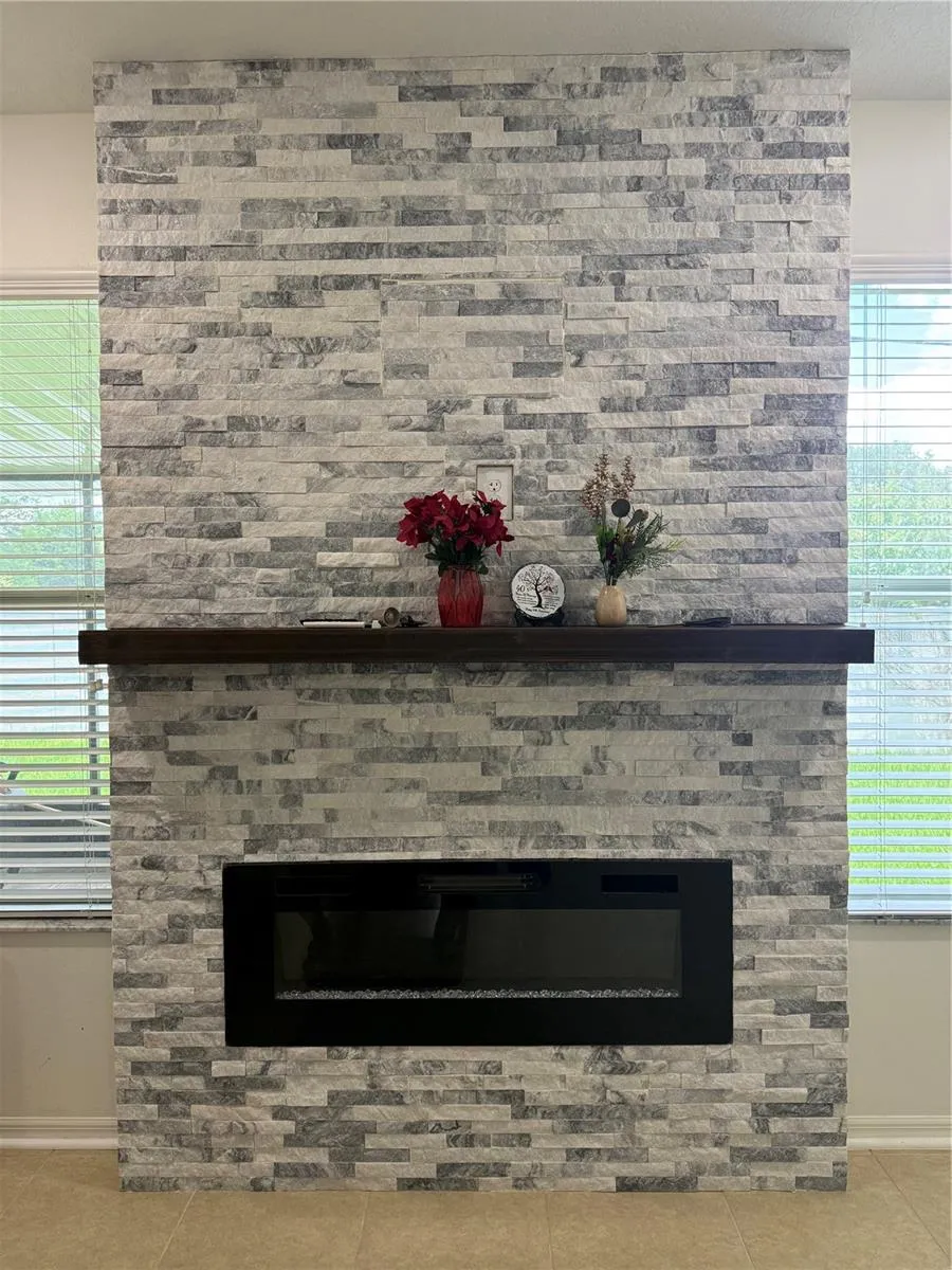 422 WESTCHESTER HILLS LANE Valrico, FL 33594