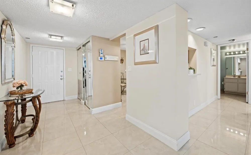 3420 S Ocean Boulevard #8W Highland Beach, FL 33487