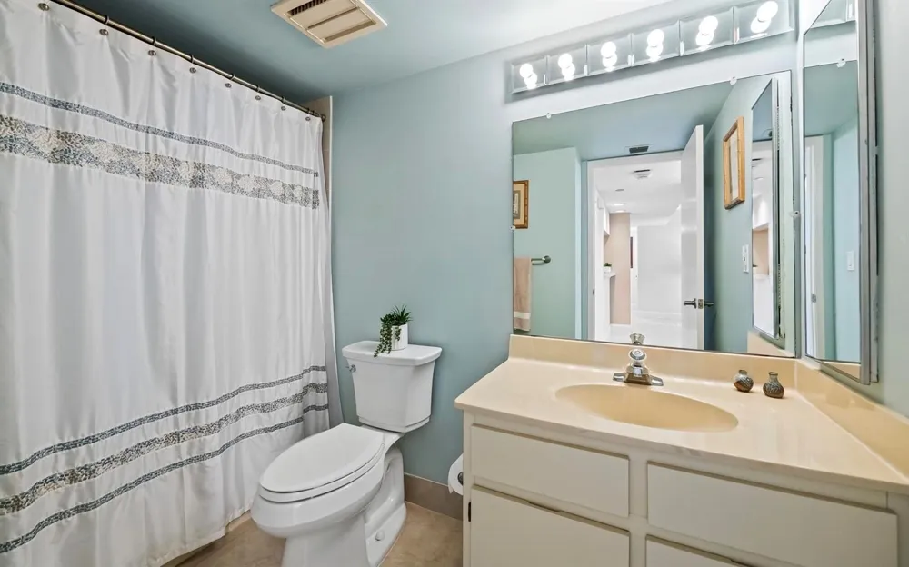 3420 S Ocean Boulevard #8W Highland Beach, FL 33487